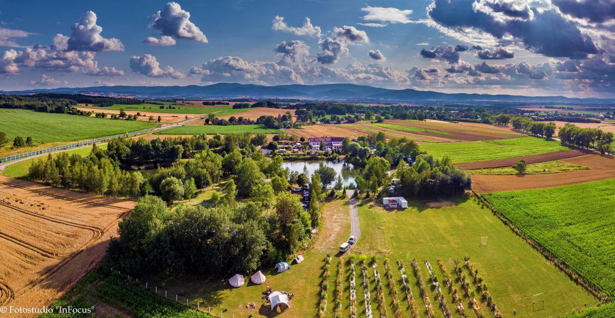 Forteca, Pokoje Goscinne Nad Stawem Dzierzoniow Bagian luar foto
