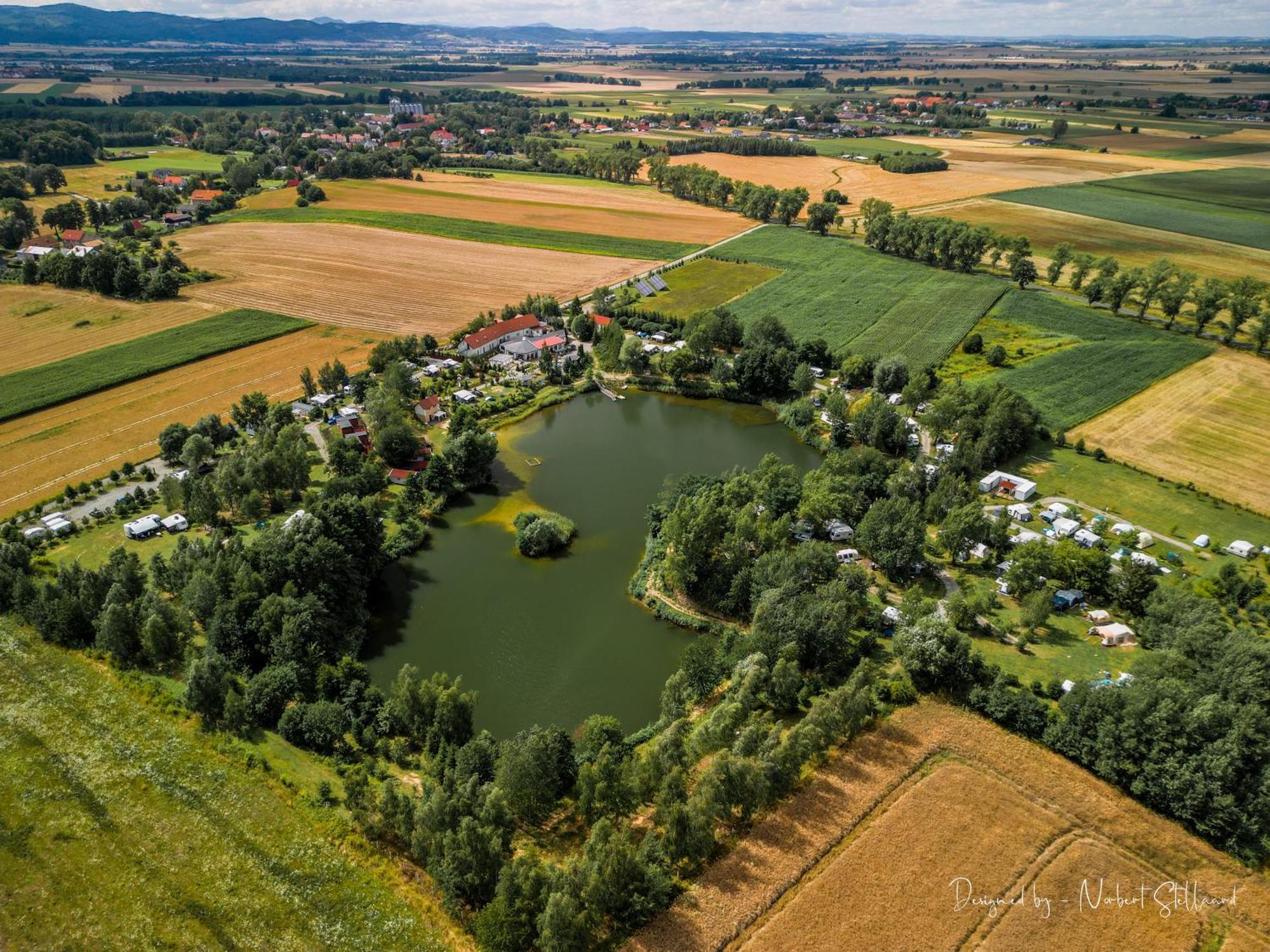 Forteca, Pokoje Goscinne Nad Stawem Dzierzoniow Bagian luar foto