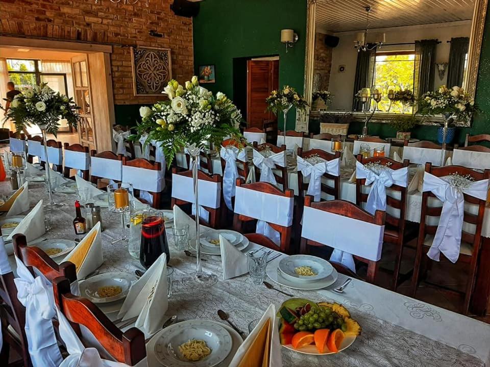 Forteca, Pokoje Goscinne Nad Stawem Dzierzoniow Bagian luar foto