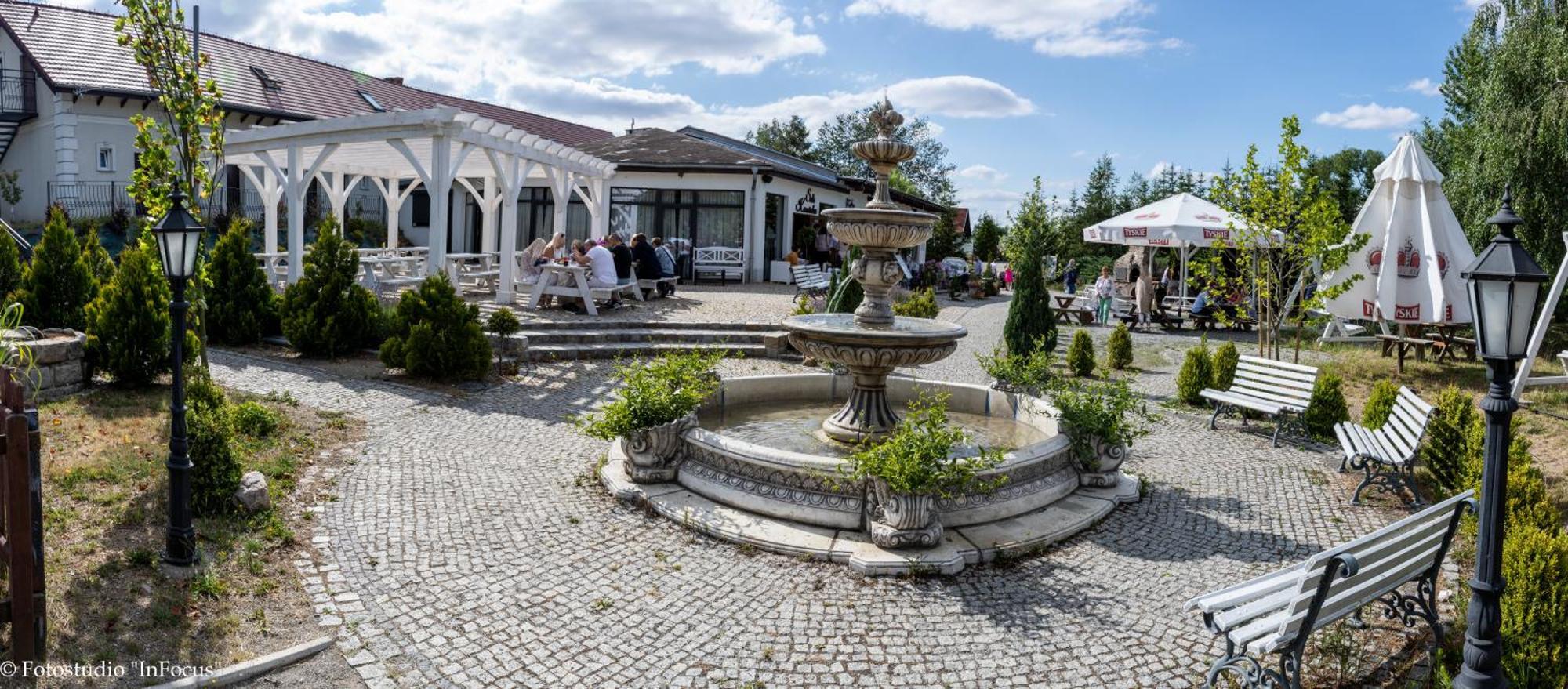 Forteca, Pokoje Goscinne Nad Stawem Dzierzoniow Bagian luar foto
